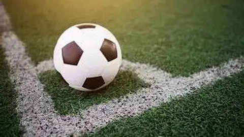 鞠婧祎与丝芭争议再起，十年营收近两亿却与208有差距，引发网友热议