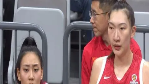 大乐透下赛季换帅分析：库里盼科尔留任，助教预期科尔不回归